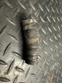 фото thumb №1, Шланг wody audi a8 d4 4.2 tdi cds 057121052b