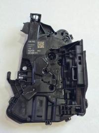 фото thumb №1, Замок двері правий задня задній 3j0839016 volkswagen t-roc tiguan iii golf