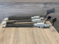 фото thumb №1, Регулировка высоты поперечина правый audi a8 d3 404.840