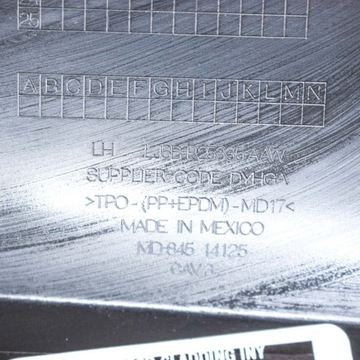 фото thumb №8, Ford mustang mach-e 2022 левая сторона планка дверь задних