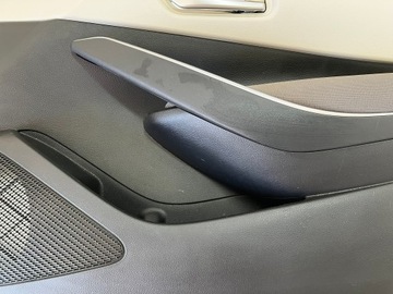 фото thumb №7, Corolla e21 боковина дверь обивка правые перед beż