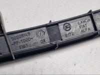 Alfa romeo mito направляющая стекло правый перед 50509149 Оригинал, фото thumb