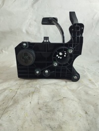 фото thumb №1, Chevrolet cruze 16- педаль тормоза газа автоматическая коробка передач