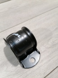 фото thumb №3, Land rover discovery кронштейн стабілізатор задня lr057726