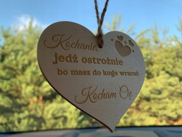 ПОДАРОЧНЫЙ АВТОМОБИЛЬНЫЙ КУЛОН МАШИНЫ ДЕРЕВЯННЫЕ ГРАВИРОВКИ РАЗНЫЕ УЗОРЫ 10х5,4 см