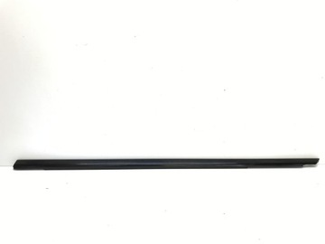 фото thumb №1, Mercedes c-klasa w205 планка na дверь a2057204510