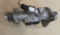 фото thumb №4, Mercedes w209 2004 3.2 v6 главный тормозной цилиндр