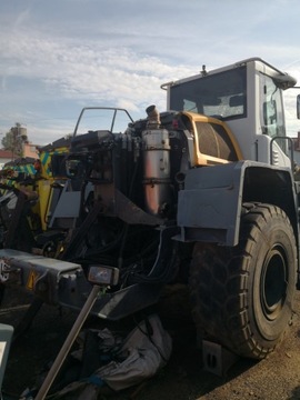 Погрузчик Liebherr 550 2014 г. По запчастям