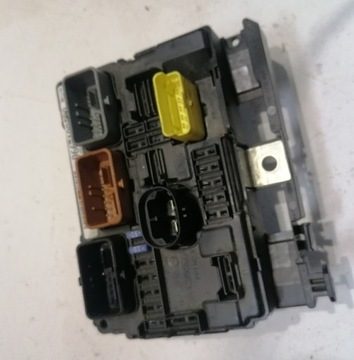фото thumb №1, Peugeot 207 06-12 r - коробка предохранителей модуль bsm 9667199580