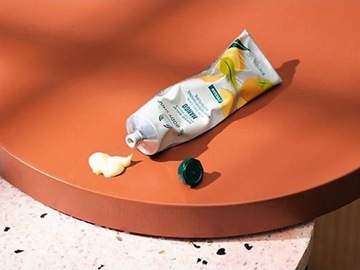 The BODY SHOP MANGO HAND BALM Увлажняющий крем для рук 30 мл
