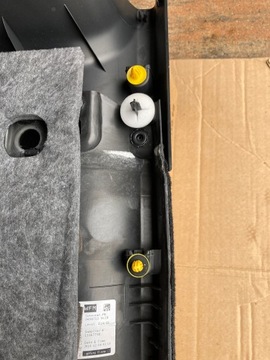 фото thumb №10, Mercedes g класс w463 a463 обивка крышки зад