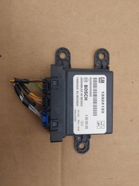фото thumb №1, Модуль pdc opel zafira b 13324133