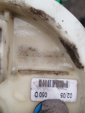 фото thumb №9, Помпа пального поплавок audi a4 b6 8e0919050d