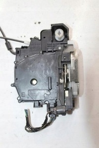 фото thumb №1, Colt 09 cc cabrio замок дверь перед левый