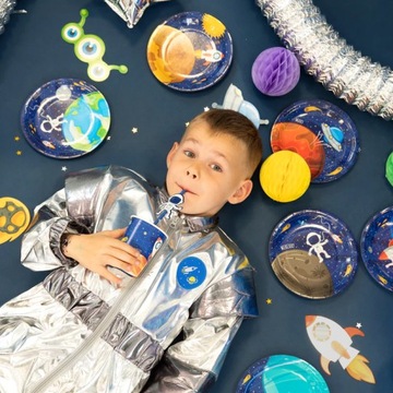 COSMOS НАБОР КРУЖЕК И ТАРЕЛОК НА ДЕНЬ РОЖДЕНИЯ, 16 шт.