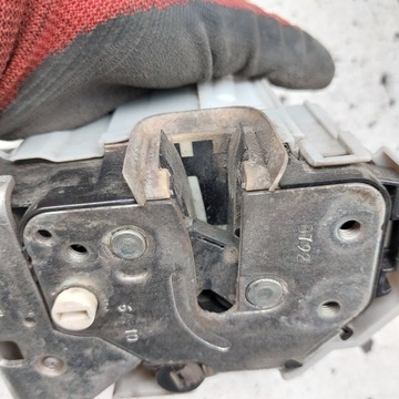 фото thumb №7, Lancia delta замок двері праві зад 4pin