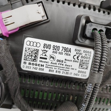 фото thumb №8, Audi rs3 2017 спідометр  / спідометр