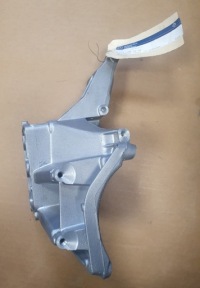 фото thumb №1, Кронштейн підпора 1112301242 mercedes w203 w210 m111