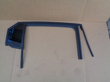 фото thumb №1, Opel astra l скло двері права задня прокладка 23r