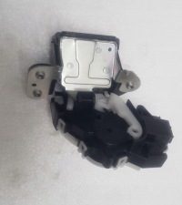 фото thumb №3, Замок кришки задня задній багажника mazda cx5