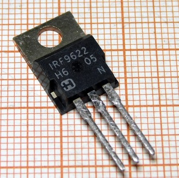 IRF9622 P-MOSFET транзистор - цена за 3 шт.