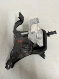 Купити Подушка кронштейн двигуна коробки lexus ux, фото thumb