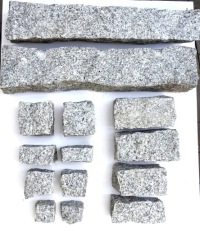 Гранитная ограда, бордюр, гранитные плитки, брусчатка 8x8x16 см, 24–25 кг