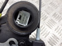 фото thumb №2, Замок двері центральний лівий задня toyota matrix 1.8vvti