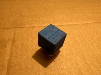 фото thumb №1, Реле mercedes w168