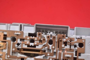 фото thumb №7, Лампа освещение интерьера зад 22774326 opel insignia a 08-14