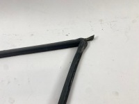 Прокладка скло ліва задня лівий задній бічна mercedes w124 універсал 1246700739 Оригінал, фото thumb