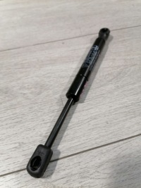 фото thumb №3, Cayenne привід кришка багажника задня 7l5845587b