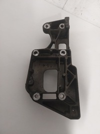 фото thumb №4, Лапи генератора 1.6 bse vw seat skoda 06f903143f