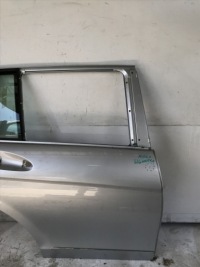 Mercedes c-klasa w204 дверь правое  задний a2047320410 Цена, фото thumb