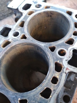 Блок двигателя 110115114R R9M D4 Renault 1.6 DCI