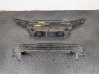 фото thumb №1, Коробка предохранителей volvo оригинальный номер 30679527