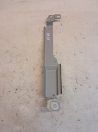 фото thumb №1, Кронштейн кронштейн крила правий перед volvo xc60 ii 31424581