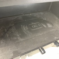 Бардачок відкривний зарядний пристрій індукційна декоративна карбон bmw 4 g26 рестайлінг  23r Оригінал, фото thumb