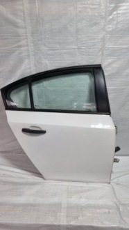 фото thumb №1, Дверь задняя правое chevrolet cruze i sedan полный gcb