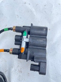 фото thumb №3, Розподільник підвіска range rover sport ii l494