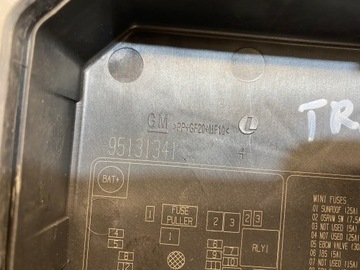 фото thumb №5, Корпус кришка коробка запобіжників chevrolet trax 95131341 оригінал