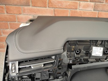 фото thumb №8, Bmw 2 active tourer u06 оригінальна консоль панель роздавальна шкіра чорна