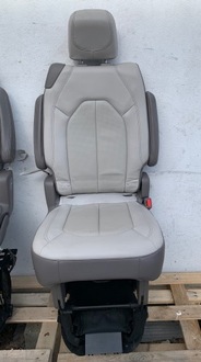 фото thumb №5, Chrysler pacifica ii 16- сидіння лівий задня ii ряд шкіра