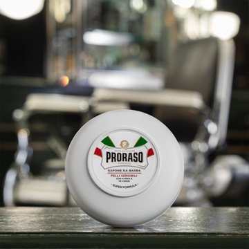Proraso Sapone łagodzące mydło do golenia w tyglu. Zielona herbata i płatki owsiane 150ml