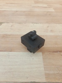 фото thumb №1, Jeep grand cherokee wj 99-04 кнопка скло задня