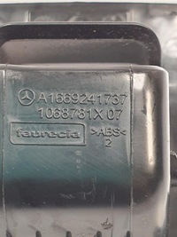 фото thumb №3, Заглушка isofix mercedes w166 ml gle a1669241737