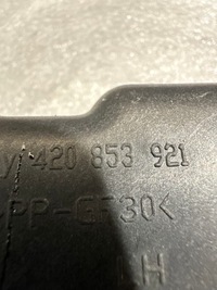 фото thumb №3, Ползун крепление порога левого audi r8 420853921....