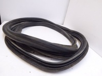 фото thumb №3, Passat b6 3c прокладка крышки багажника универсал