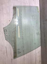 фото thumb №1, Bmw 1 f20 f21 2017 стекло дверь правый задняя