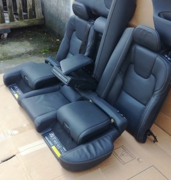 фото thumb №14, Volvo xc60 ii сиденья вентилируемые диван детские автокресла обшивки туннель комплект идеальное состояние